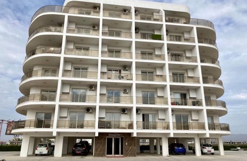Trikomo Apartment | Studio apartment in iskele with pool and restaurants and 200 meters to sea