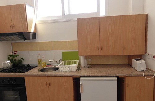 Peyia Town Apartment | Studio-Loft near Akamas