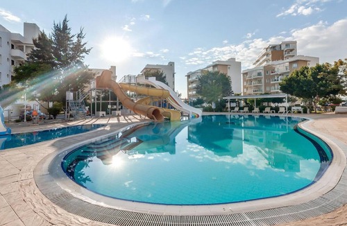 Bahceler Apartment | Studio with pool view in Iskele, North Cyprus
