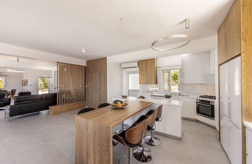 Ayia Marina Chrysochous Villa | Stunning luxury villa with panormaic views, bar and gazebo