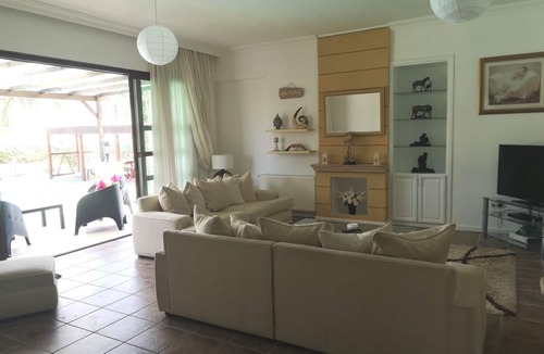 Kyrenia District Villa | Stunning Private Villa - Beautiful Gardens & Pool