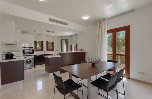 Aphrodite Hills Villa | Stunning Views & Luxury Comfort, Paphos Villa 1476