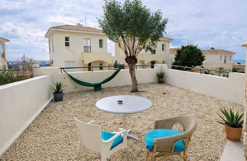 Old Town Apartment | Sunny 2 room apartment with garden, sea view & pool!Dog friendly