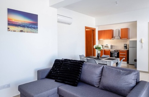 Tersefanou Apartment | Sunnyside Apartment
