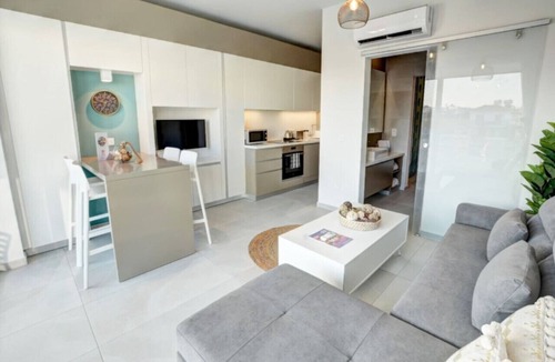 Kapparis Apartment | SunnyVillas: Suite Mythical*GYM*Swimming Pool*S12
