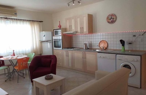 Gastria Apartment | Sunrise Beach Club-Sleeps 6-AirCon-Sea View