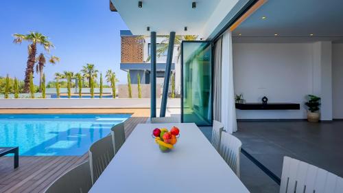 Paralimni Villa | Sunrise Beachfront Villas - Villa 1