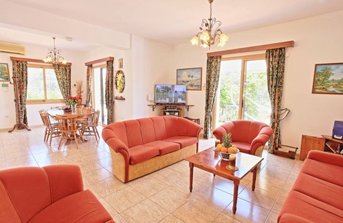 Nea Dimmata Villa | Sunset views, large pool, familiar to mobility difficulties