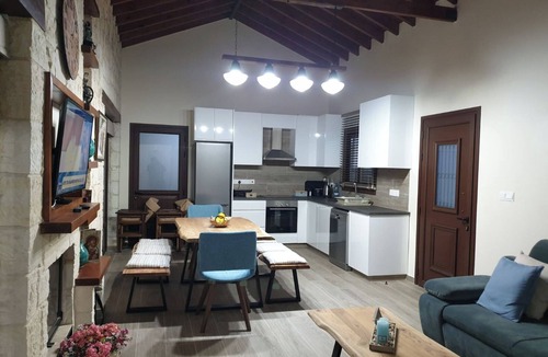 Anarita House | Superb, Luxury Stone Villa, With Private Pool and fab sea Views!