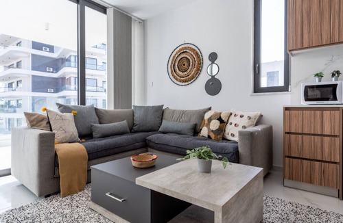 Livadia Apartment | Taupe’s 2-Bedroom Apartment & Balcony in Larnaca
