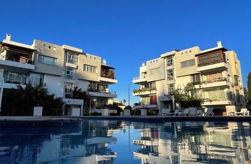 Zeytinlik Apartment | Terrific 2-bedroom apartment with AC in Girne