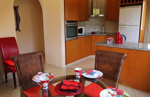 Peyia Town Villa | 'The Winning Post' - 3 Bed, 2 Bath, Single Storey Villa with Private Pool in Sea Caves