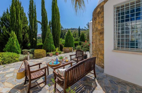 Giolou House | This stylish property has been tastefully furnished with a great mix of modern and antique pieces.