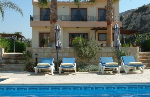 Pissouri Villa | Three bedroom villa with private pool and landscaped garden close to the beach