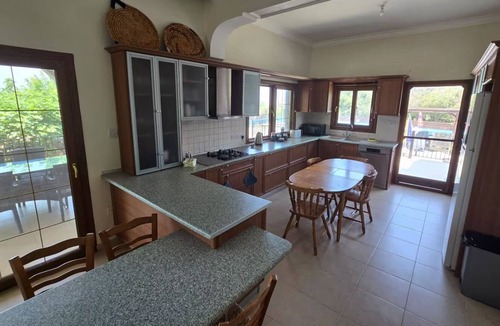 Yesiltepe Villa | Traditional Cypriot 5 Bedroom Villa £290 per night. Family Friendly with pool.