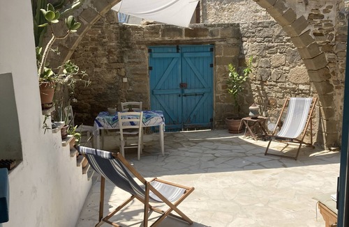 Tochni House | Traditional detached house in the heart of the village