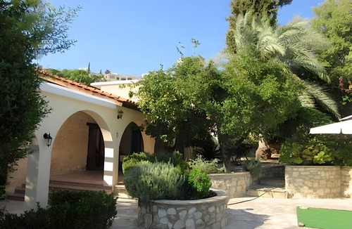 Peyia Town Cottage | Traditional Restored Village House
