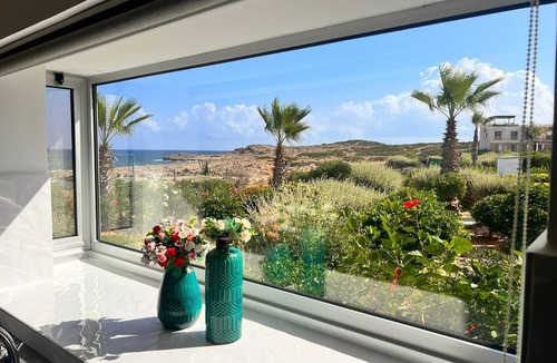 Tatlisu Condo | True frontline apartment with private sandy beach in Tatlisu - "King" Apartment