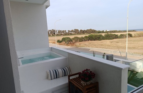 Kiti Villa | Unic 4 bedrooms beach villa Big private pool Juccuzy Barrel sauna Sea view
