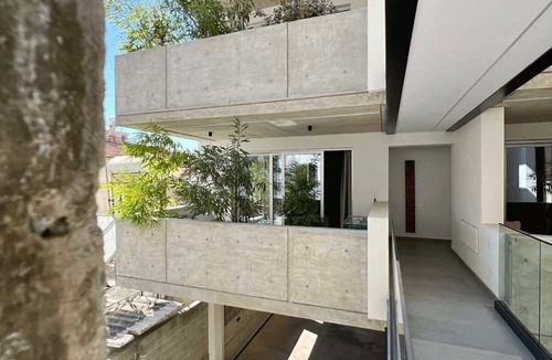 Historical Center Apartment | Urban Oasis Retreat S