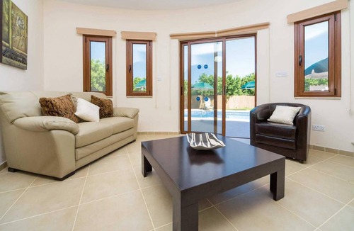 Argaka Villa | Villa ∙ 4 bedrooms ∙ 8 guests