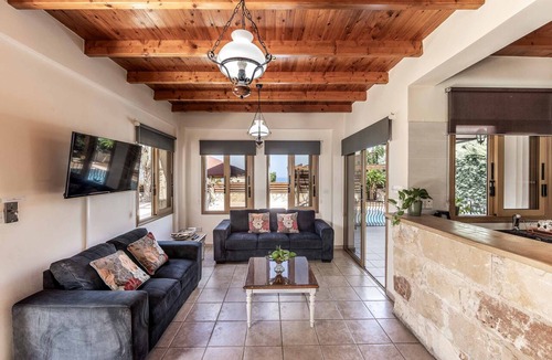 Argaka Villa | Villa Agathi - Three Bedroom Villa, Sleeps 6