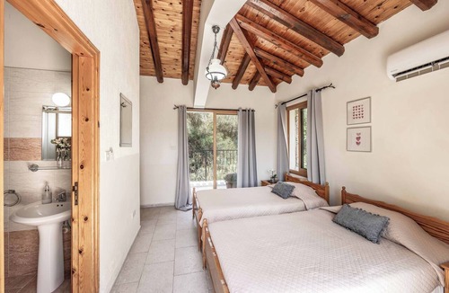 Argaka Villa | Villa Anna Argaka - Three Bedroom Villa, Sleeps 6