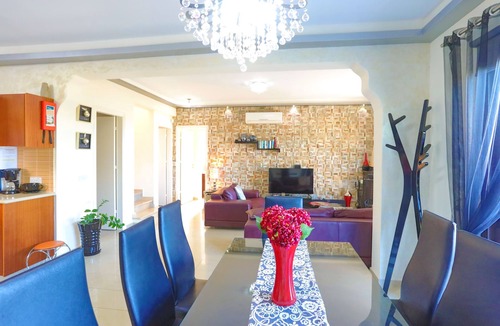 Latsi Villa | Villa Arbanassi Latchi, beach, pool, A/C, WiFi, garden, views