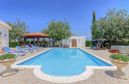 Latchi Villa | Villa Chariklia Neo Chorio