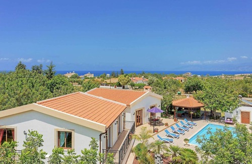 Latchi Villa | Villa Chariklia - Three Bedroom Villa, Sleeps 6