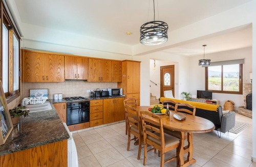 Ayia Marina Chrysochous Villa | Villa Sunset - Three Bedroom Villa, Sleeps 6