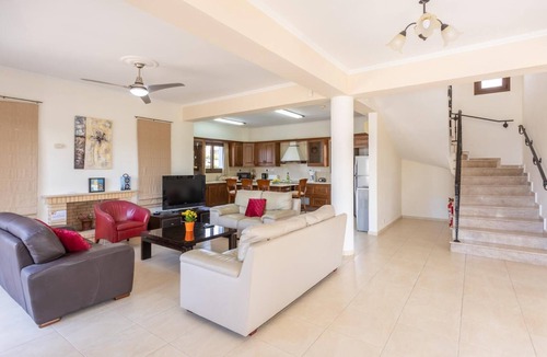 Argaka Villa | Villa Dora - Four Bedroom Villa, Sleeps 8