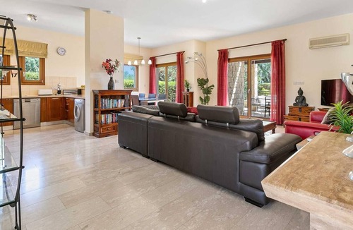 Aphrodite Hills Villa | Villa HG01 Madelini - Three Bedroom Villa, Sleeps 6