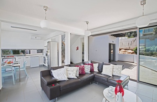 Latchi Villa | Villa Jenny, Modern 3BDR Latchi Villa with Pool and Stunning Views