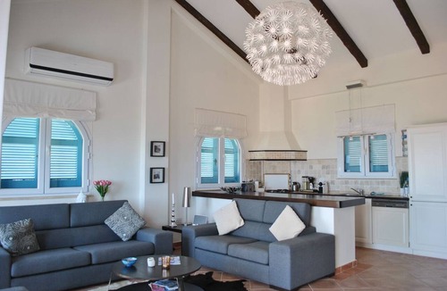 Zeytinlik Villa | Villa Karkot - Four Bedroom Villa, Sleeps 8