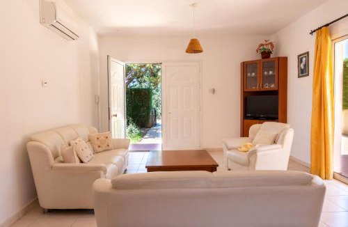 Agios Georgios Pegeias Villa | Villa Katerina, Private Pool, Garden & 3 Ensuite Bedrooms