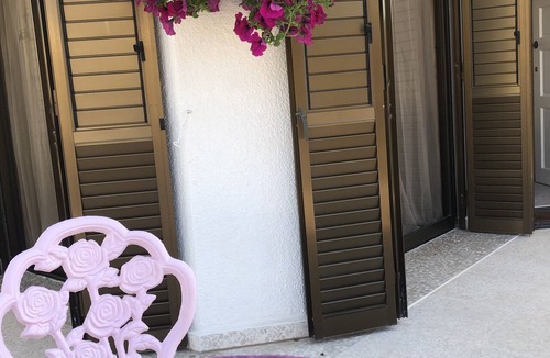 Peyia Town Villa | Villa Kokkinoyia, Lower Peyia, sleeps 8 adults & 2 children