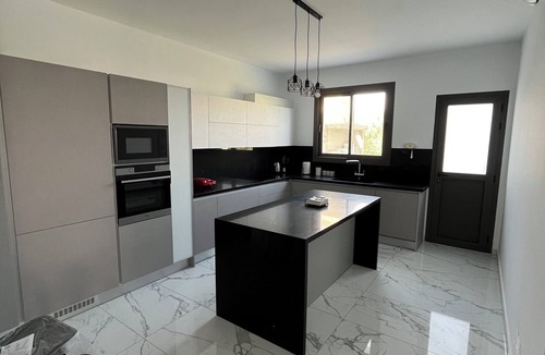 Kissonerga Villa | Villa - Modern 4 Bedroom