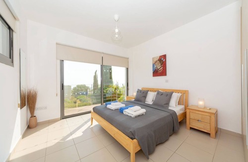 Latchi Cottage | Villa Ocean View - a villa that sleeps 6 guests in 3 bedrooms