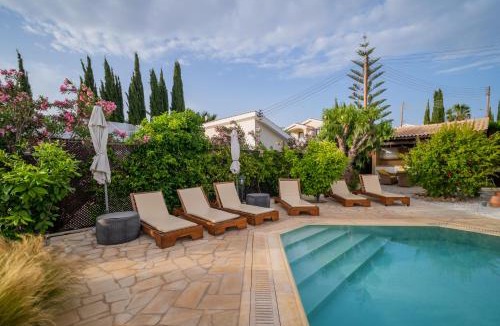 Kouklia Villa | Villa Panorama - Stunning views in villa with hot tub, pool, garden