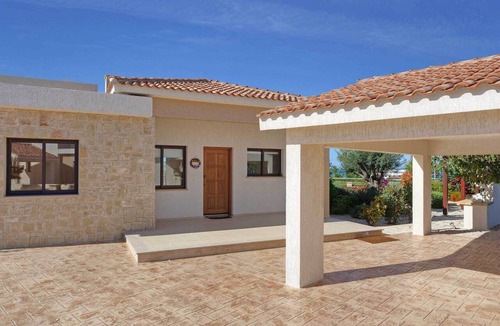 Latsi Villa | Villa Pashiana - Two Bedroom Villa, Sleeps 5