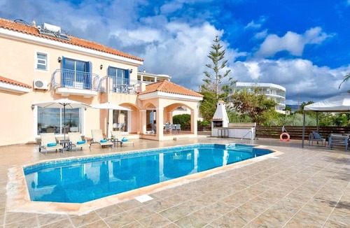 Peyia Town Villa | Villa Sanctuary - 5 Bed Villa, Private Pool, Epic Views!