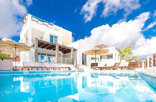 Pegeia Villa | Villa Siena - 4 Bed Villa in Coral Bay with Private Pool!