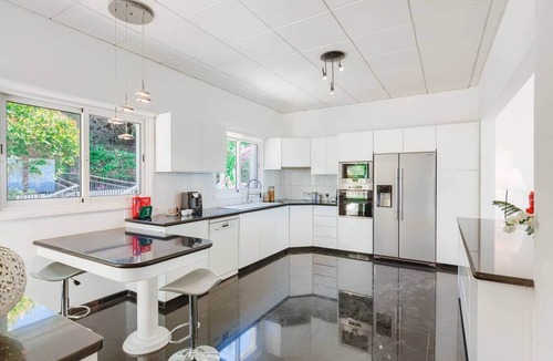 Pegeia Villa | Villa Taronga - 5 Bed Villa, Close to the Beach!