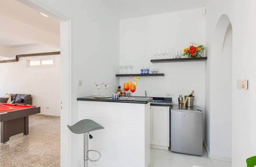 Pegeia Villa | Villa Taronga - 5 Bed Villa, Close to the Beach!