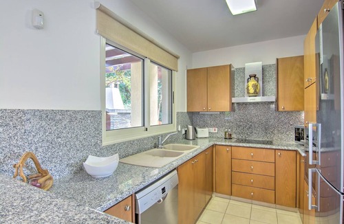 Latchi Cottage | Villa Vesta - a villa that sleeps 7 guests in 4 bedrooms