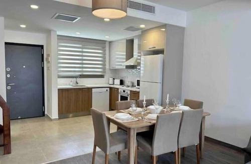 Kyrenia District House | Villa West Park, 2 Floor Villa, Close to Sandy Beach & Merit Casino