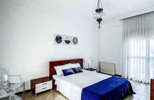 Kyrenia District Villa | Villa with Private Pool and Backyard in Lapta