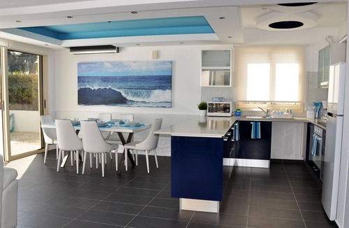 Mazotos Villa | Villa With Private Pool By The Sea