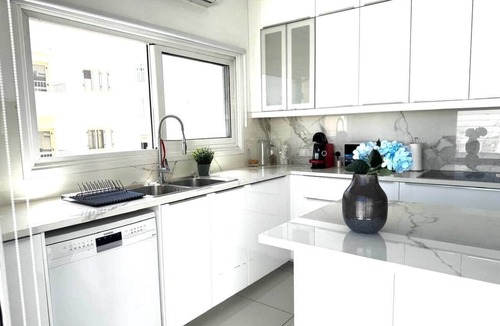 Lykabittos Apartment | Wealthystays Duplex in the Heart of Nicosia
